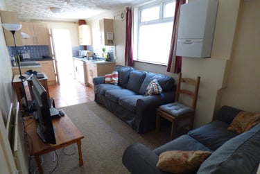 5 bed house, Pains Road, Southsea, Portsmouth, PO51HE - Image 2